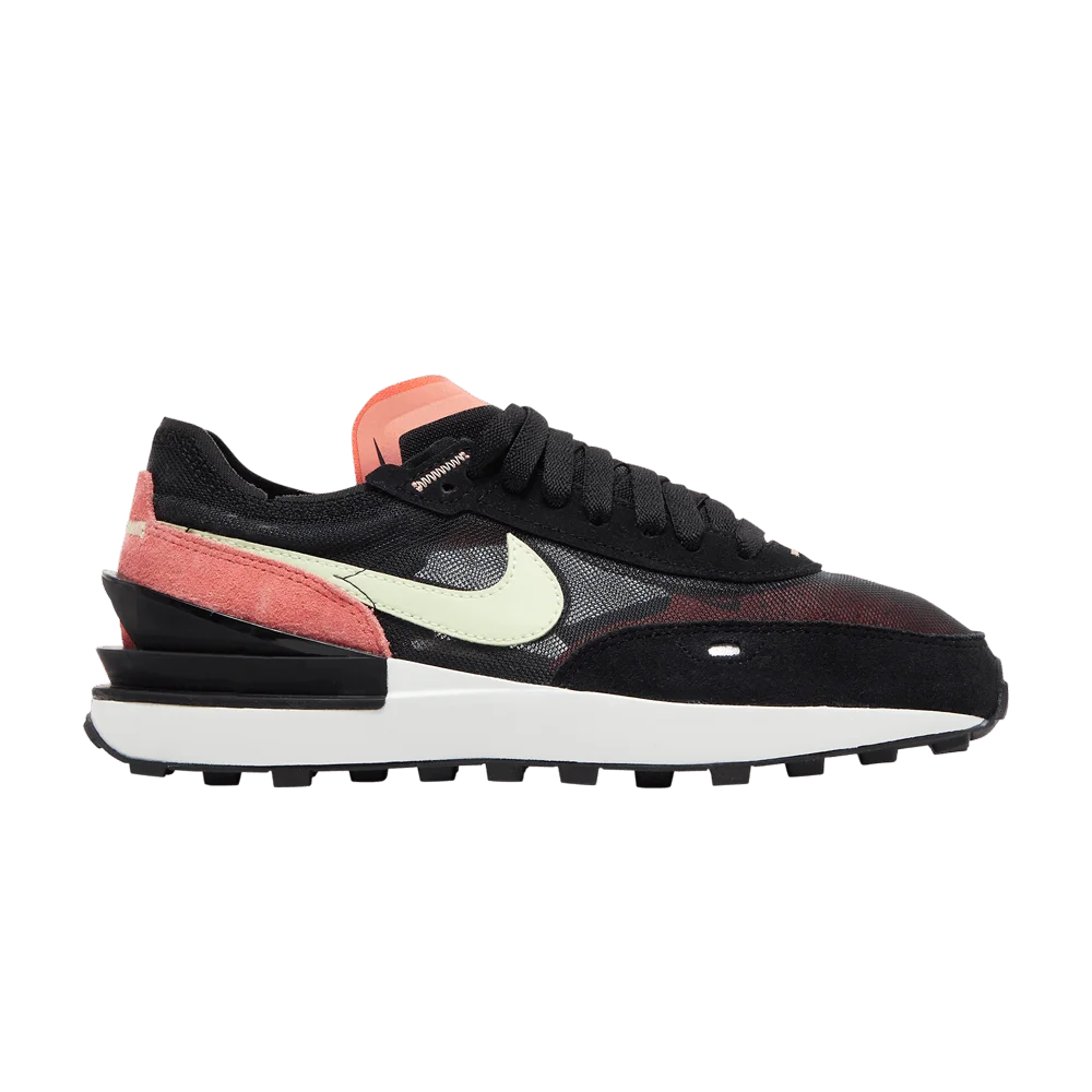 Кроссовки Nike Wmns Waffle One 'Black Magic Ember'