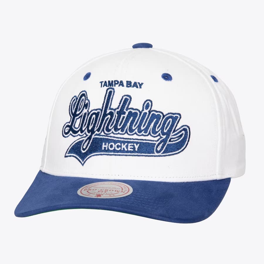 Бейсболка Mitchell & Ness White Tampa Bay Lightning Tail Sweep Pro Snapback Hat