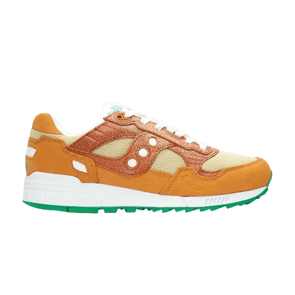 Кроссовки Sneaker Politics x Cafe du Monde x Saucony Shadow 5000 'Beignet Mix'