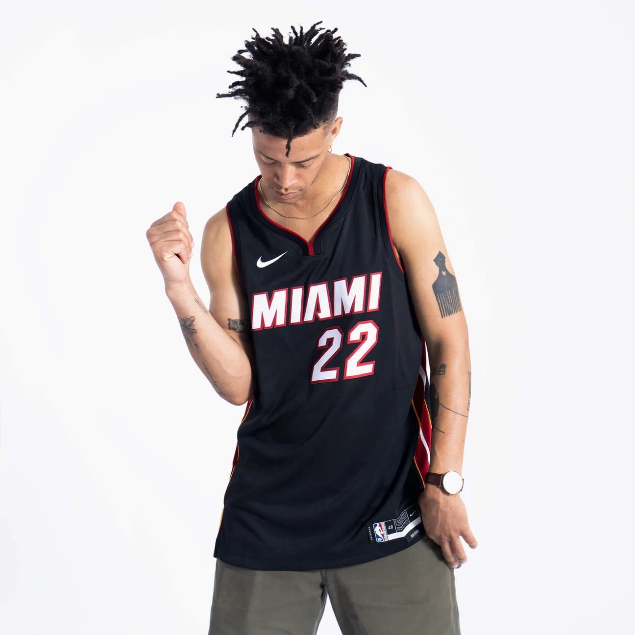 Баскетбольная джерси 2022-23 Miami Heat Jimmy Butler #22 Swingman Icon Edition Black Jersey