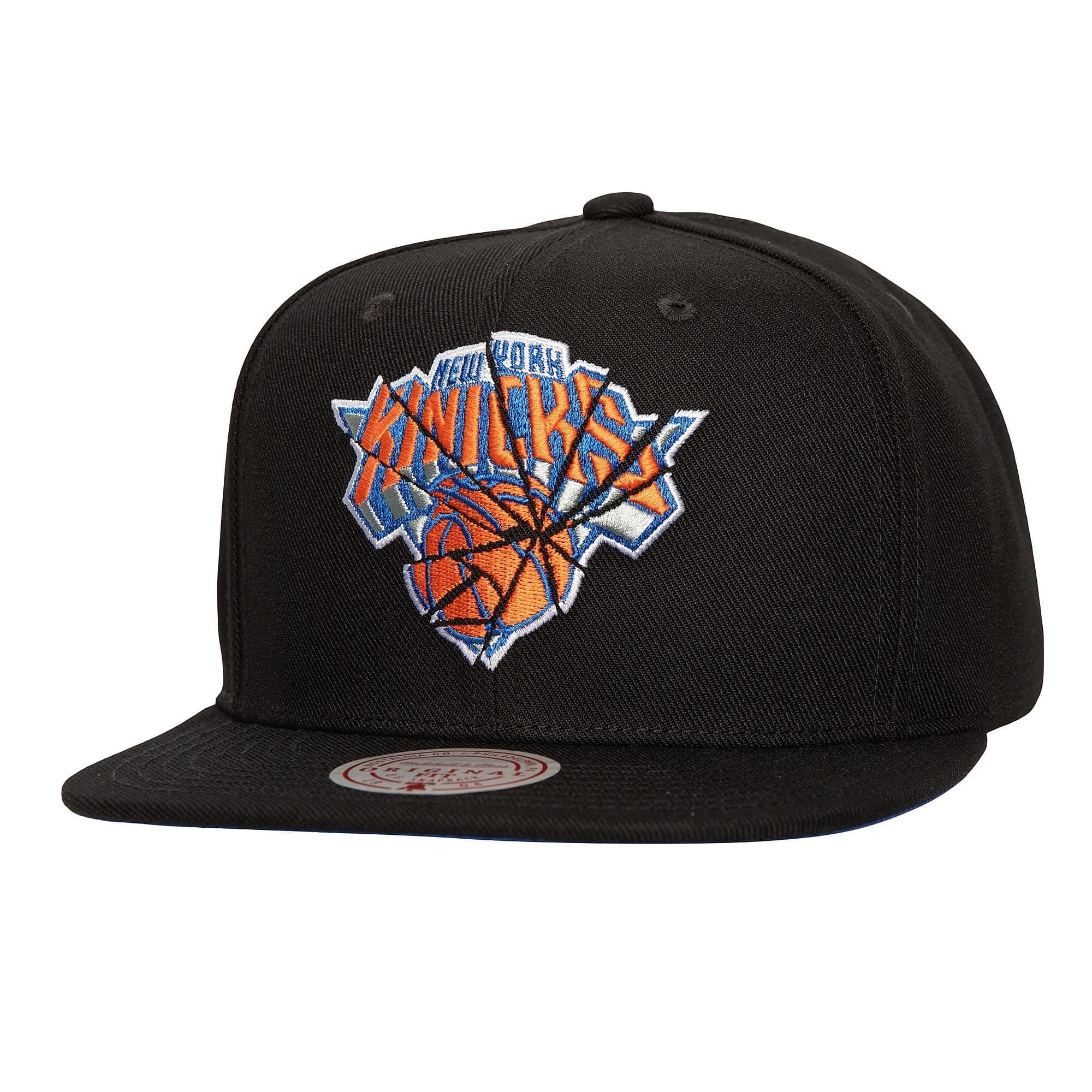 Бейсболка Mitchell & Ness Shattered Snapback New York Knicks