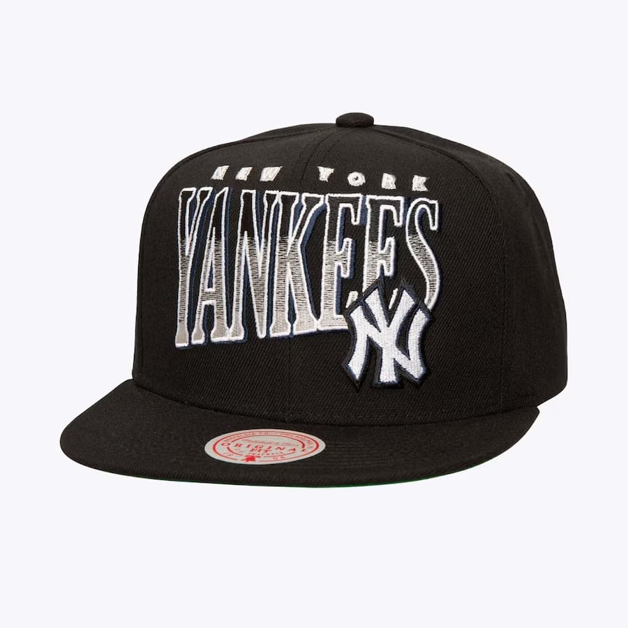 Бейсболка Mitchell & Ness Black New York Yankees Line Work OG Snapback Hat