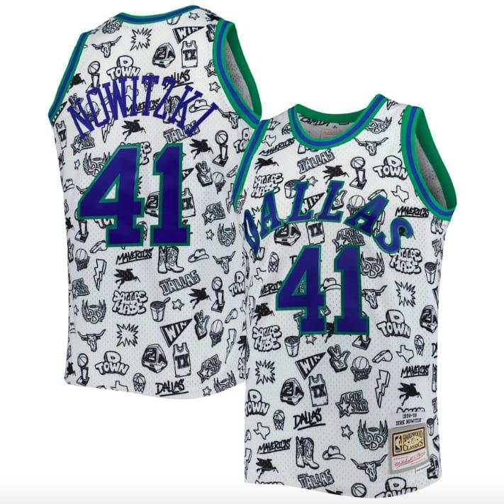 Баскетбольная джерси 1998-99 Dallas Mavericks #41 Dirk Nowitzki Mitchell & Ness Doodle White Jersey