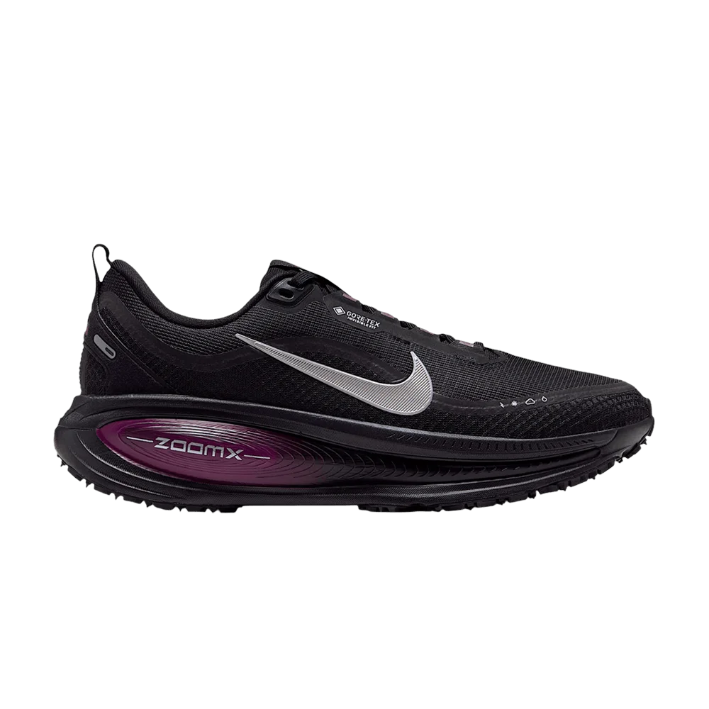Кроссовки Nike Wmns Vomero 18 GORE-TEX Waterproof Road With Reflective Accents 'Black True Berry Purple Pulse Metallic Silver'