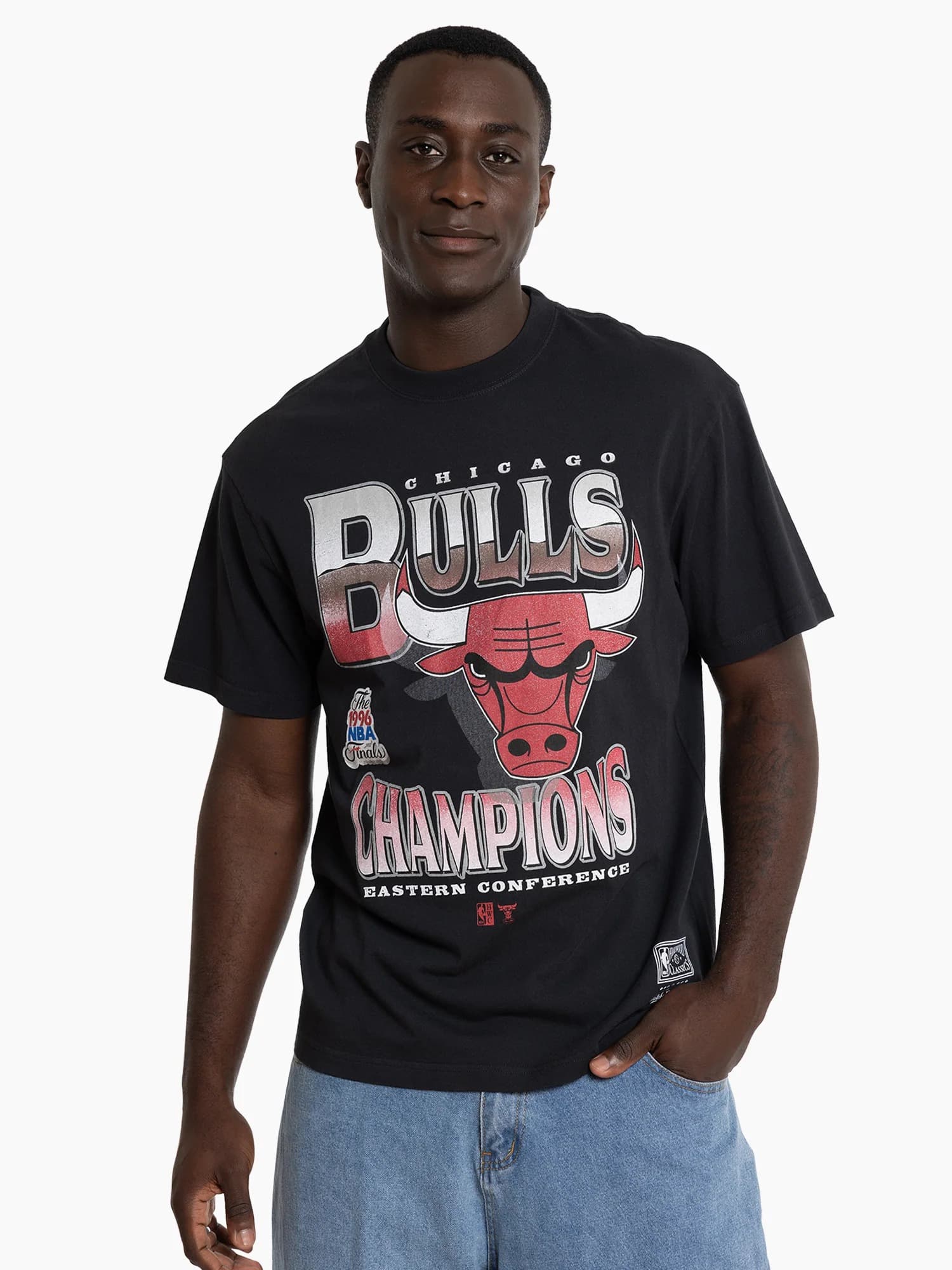 Футболка Mitchell & Ness Chicago Bulls Metallic Vintage T-Shirt