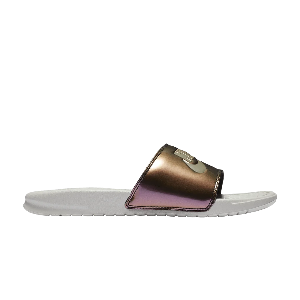 Кроссовки Nike Wmns Benassi JDI 'Light Bone Medium Olve'