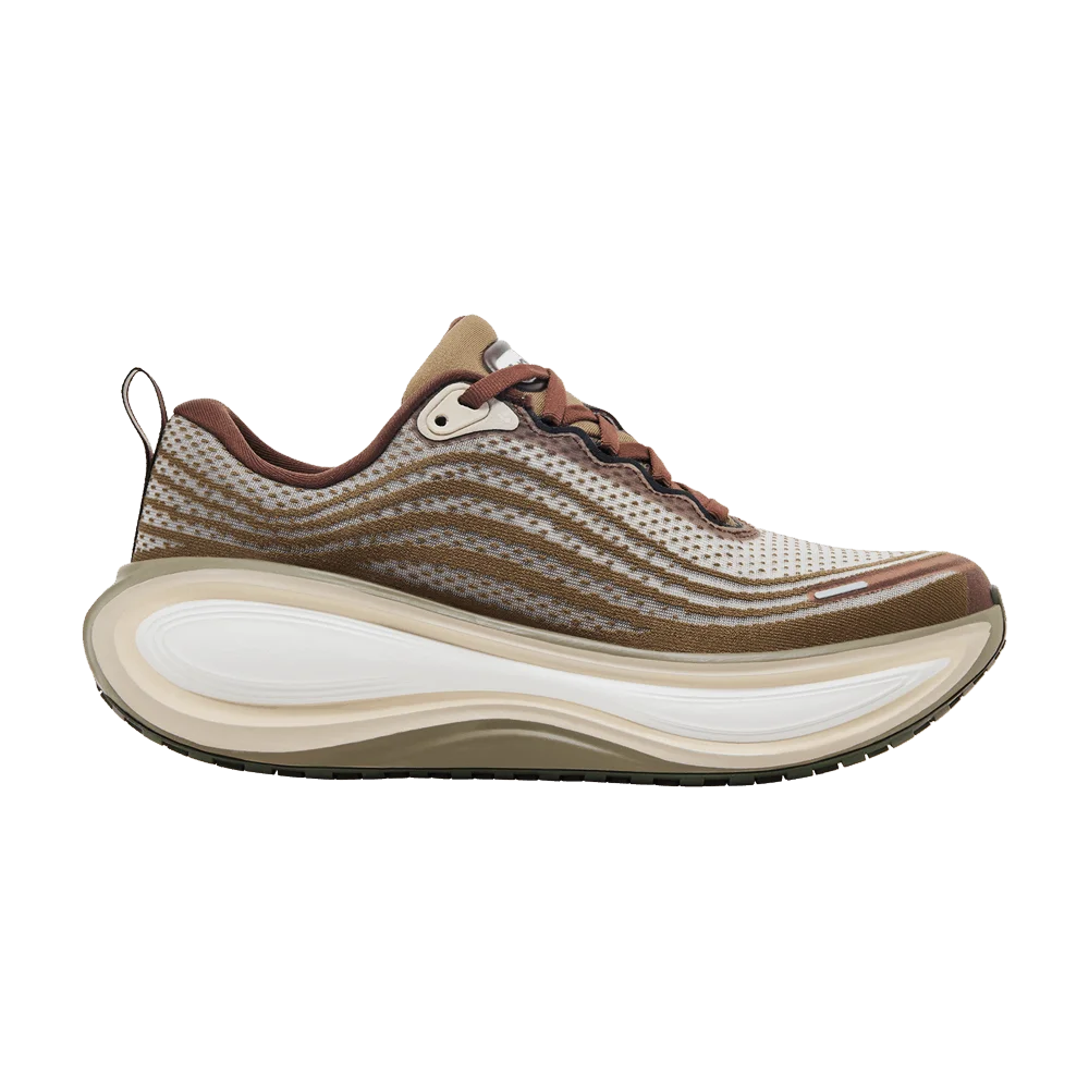 Кроссовки Nike Vomero Plus QS 'Off Noir Pecan Phantom'