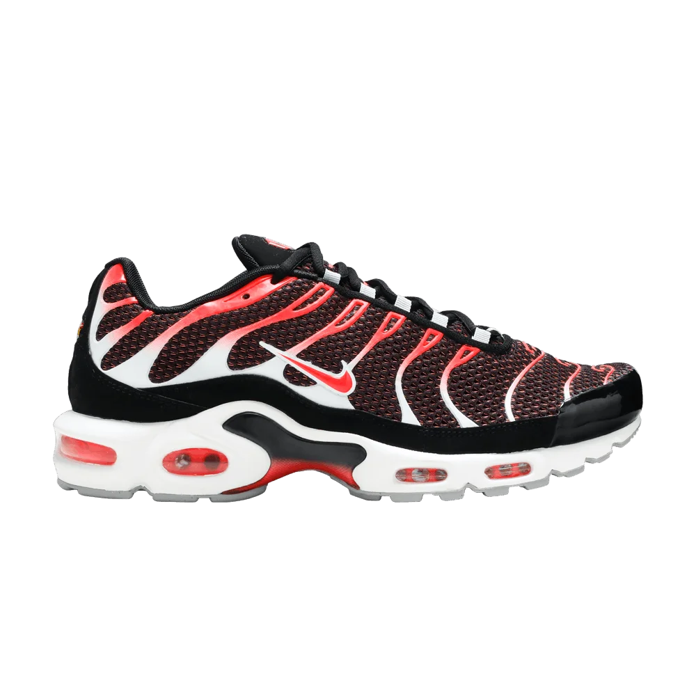 Кроссовки Nike Air Max Plus 'Hot Lava'