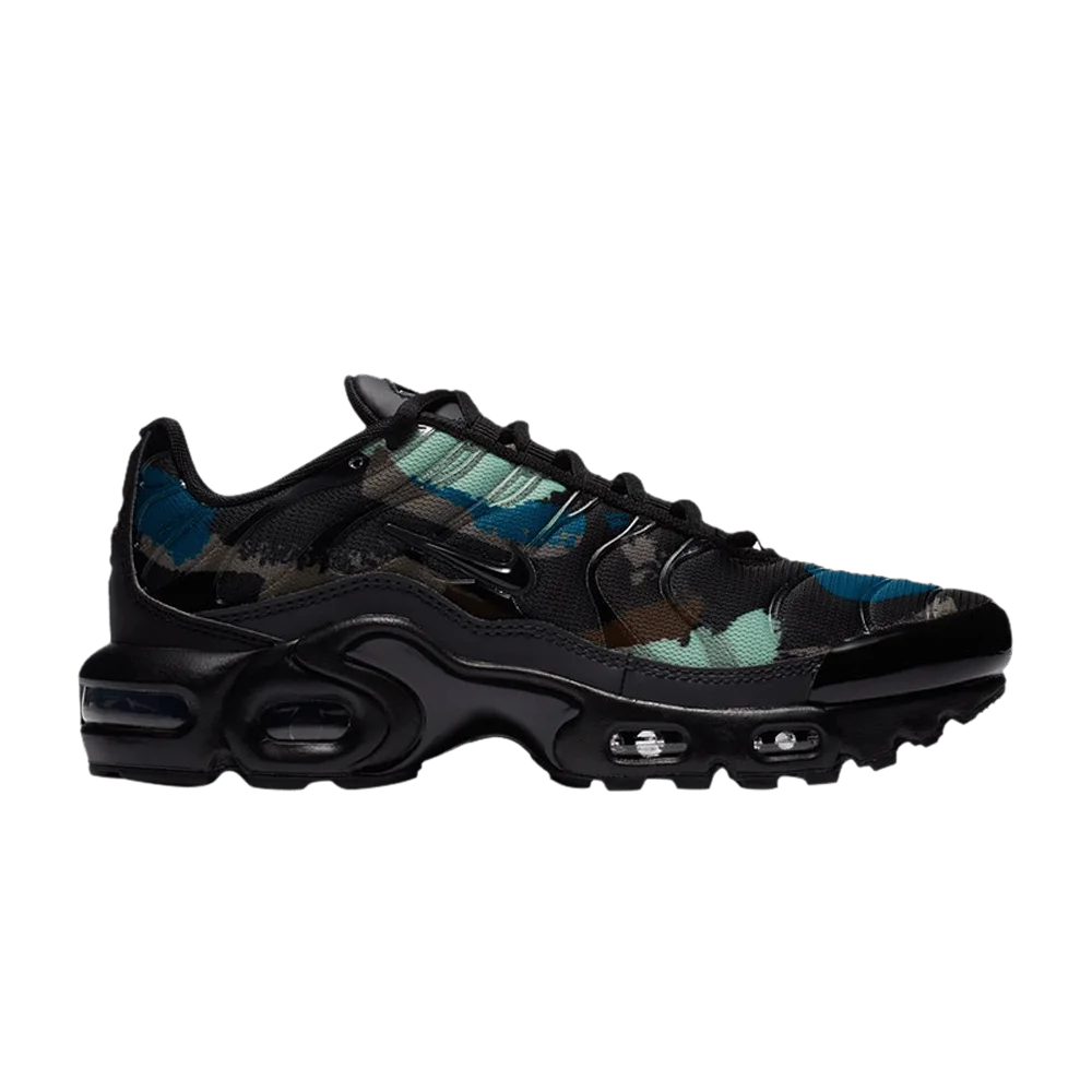 Кроссовки Nike Air Max Plus GS 'Camo Black Green'
