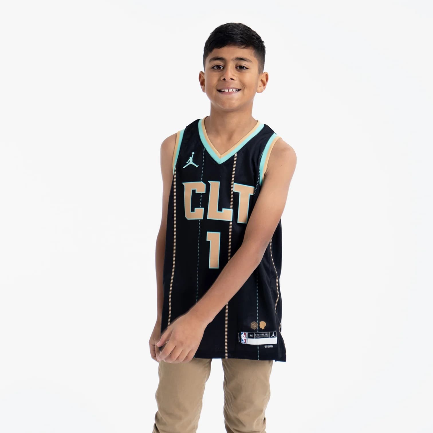 Баскетбольная джерси 2022-23 Charlotte Hornets LaMelo Ball #1 Youth Swingman City Edition Black Jersey