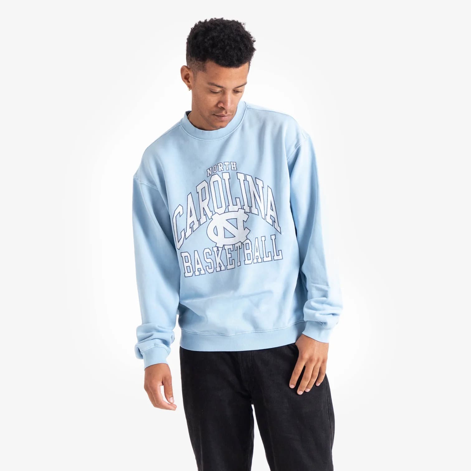 Футболка NCAA University Of North Carolina Tar Heels Vintage Arch NCAA Crew Neck Jumper