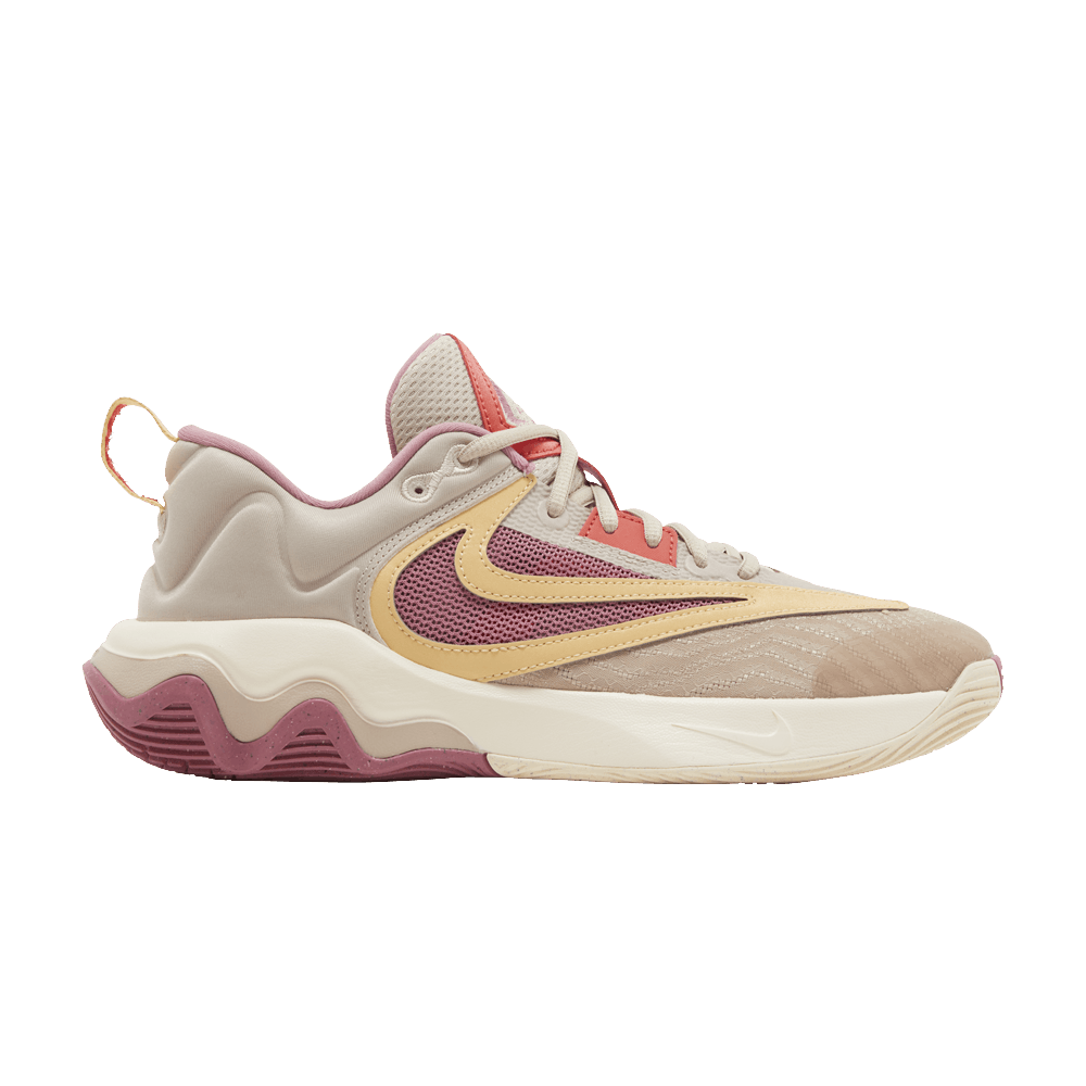 Кроссовки Nike Giannis Immortality 3 'Fossil Stone Celestial Gold'
