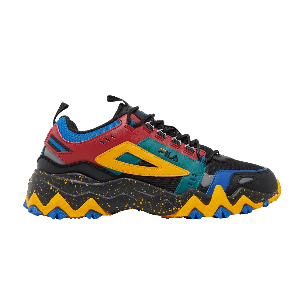 Кроссовки Fila Oakmont TR 'Black Red Imperial Blue'