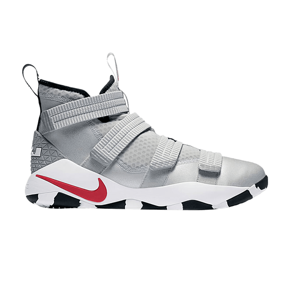 Кроссовки Nike LeBron Soldier 11 'Silver Bullet'