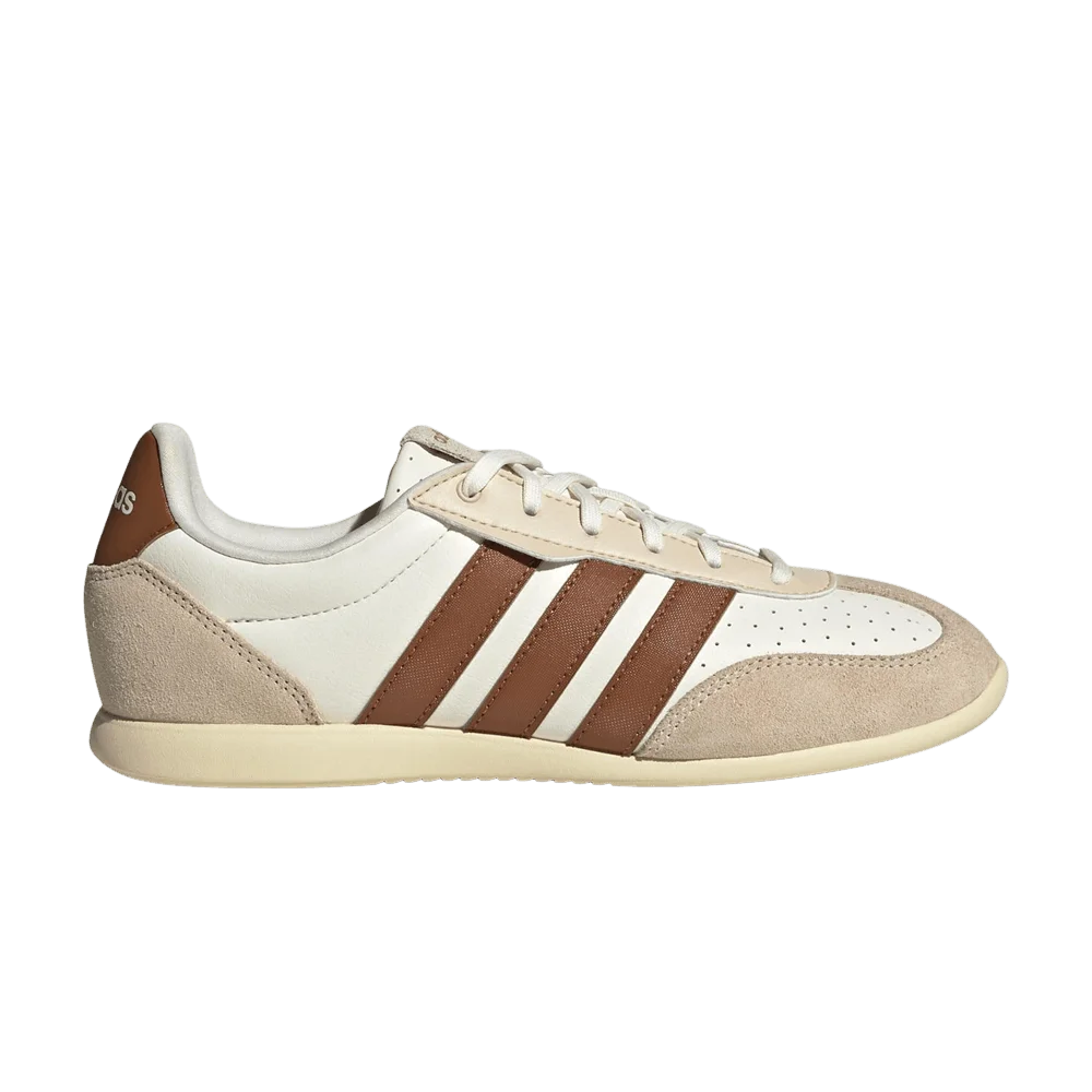 Кроссовки adidas Wmns Barreda Lo 'Off White Dusky Bronze Warm Vanilla'