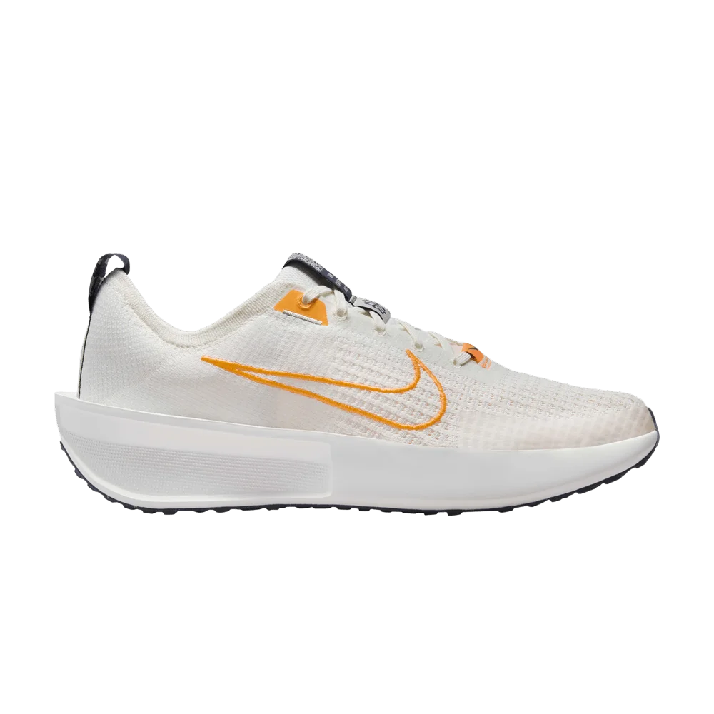 Кроссовки Nike Interact Run 'Sail Total Orange'