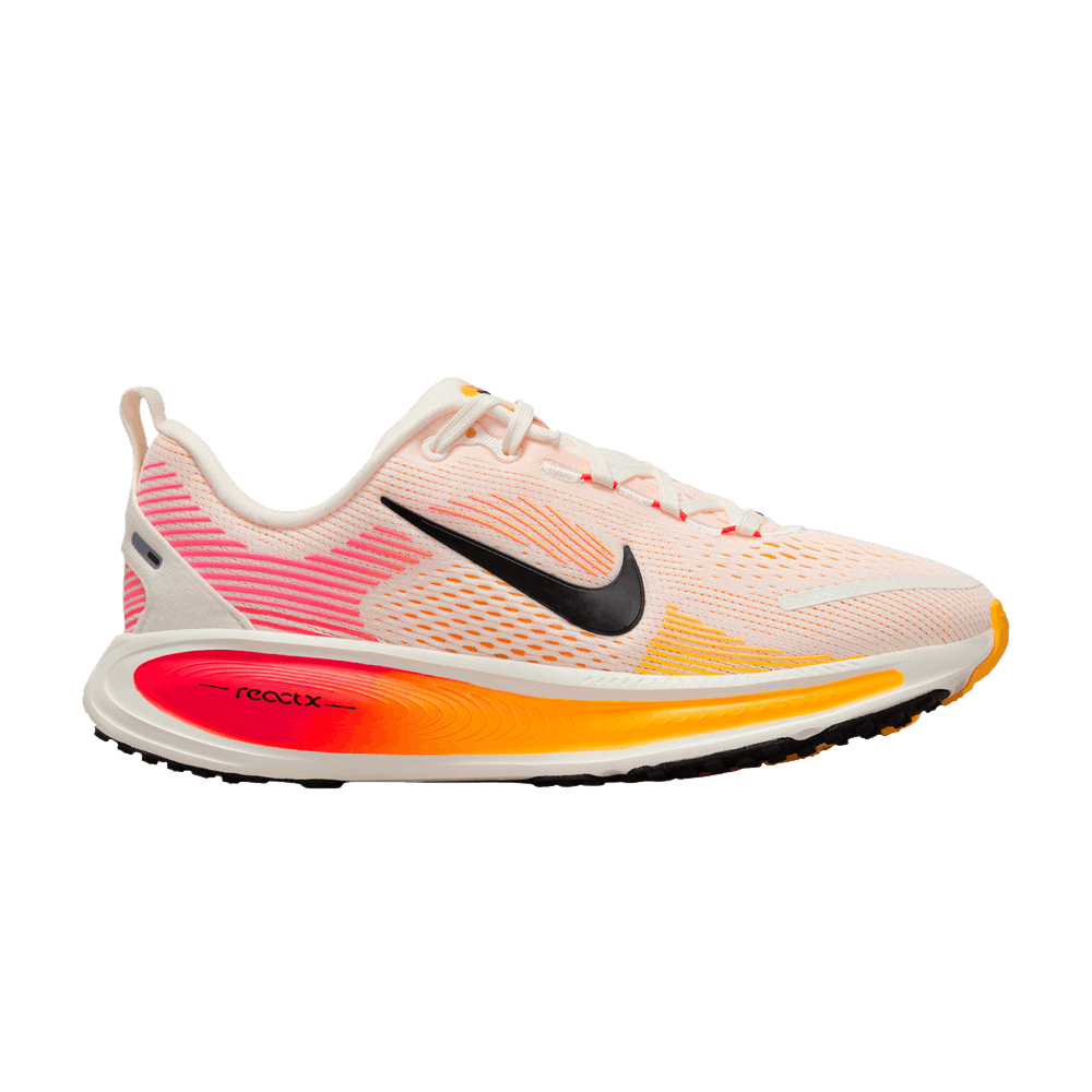 Кроссовки Nike Vomero 18 GS 'Sail Bright Crimson'