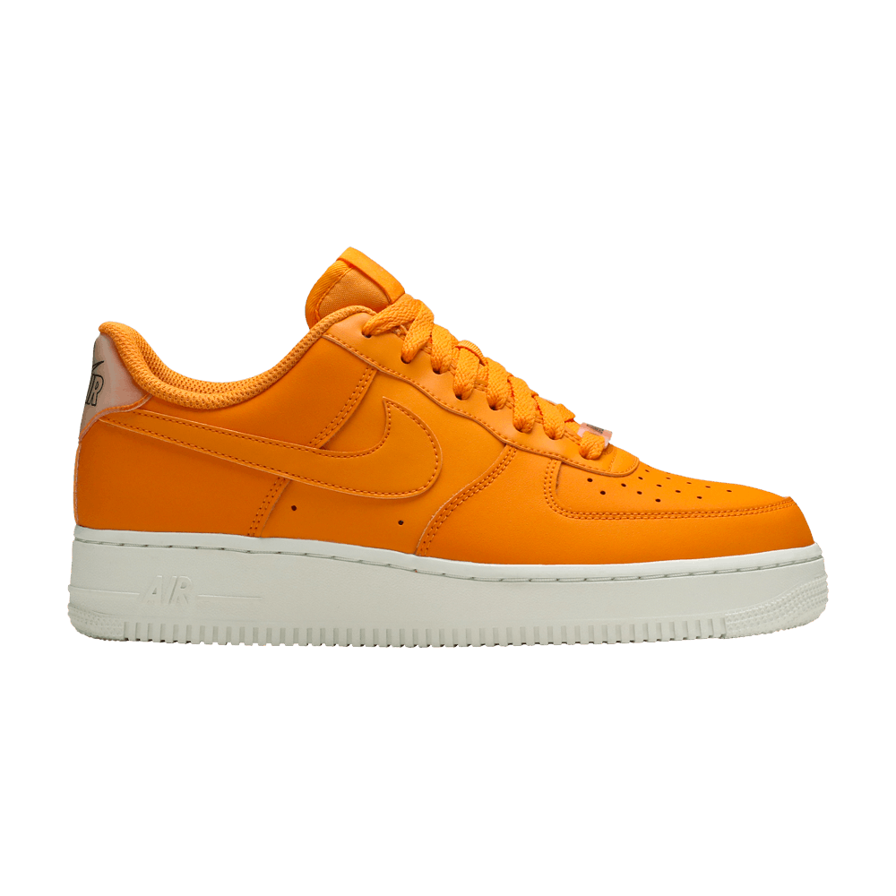 Кроссовки Nike Wmns Air Force 1 Low '07 Essential 'Orange Peel'