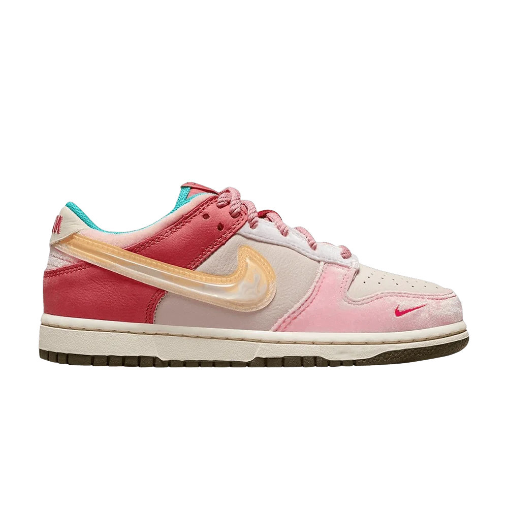 Кроссовки Social Status x Nike Dunk Low PS 'Strawberry Milk'