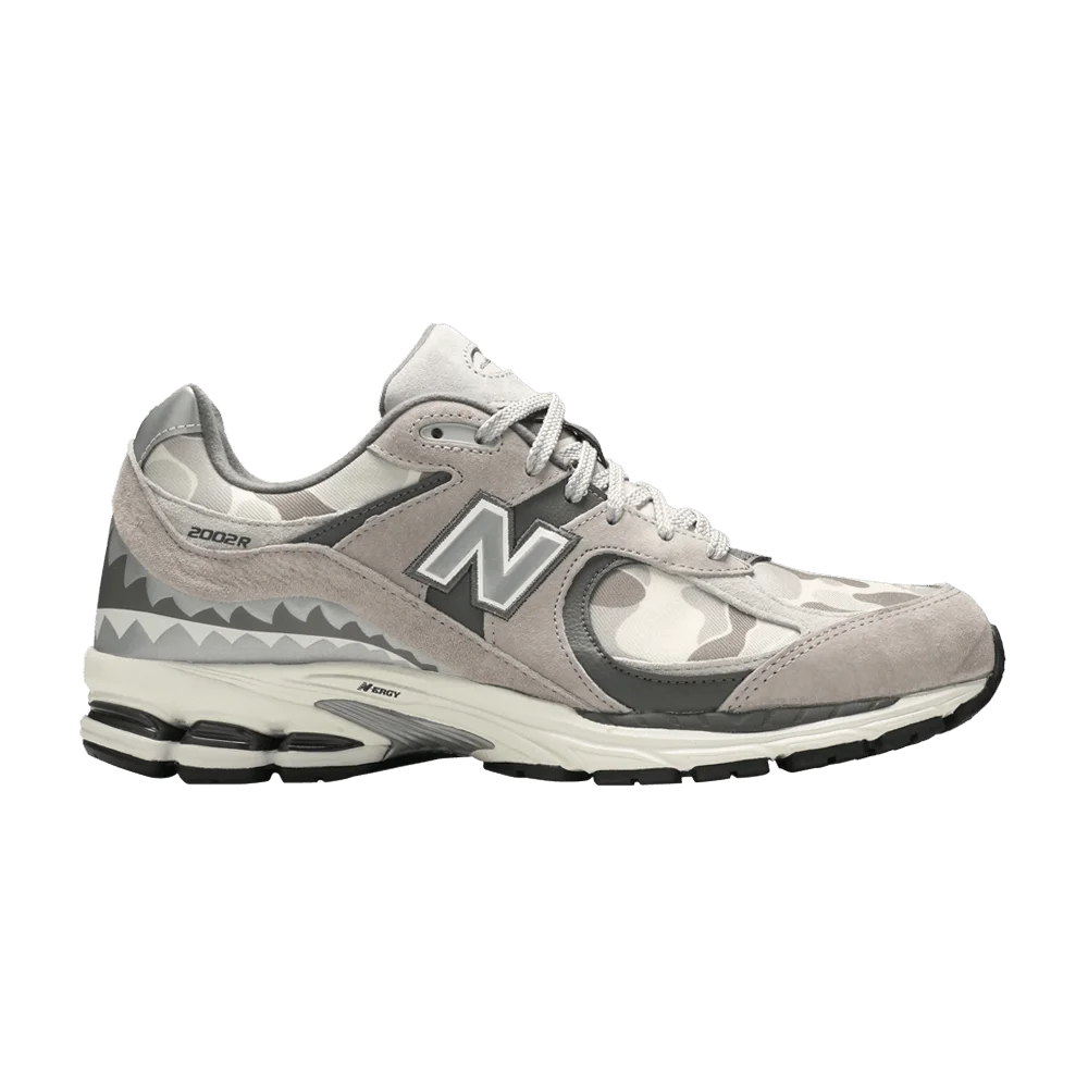 Кроссовки BAPE x New Balance 2002R 'Apes Together Strong - Grey Camo'