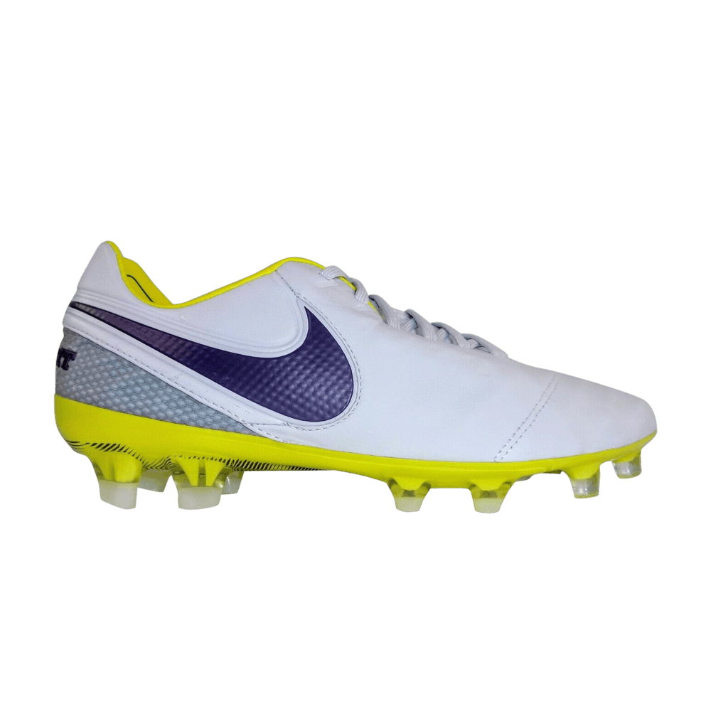 Кроссовки Nike Wmns Tiempo Legend 6 FG 'Pure Platinum'