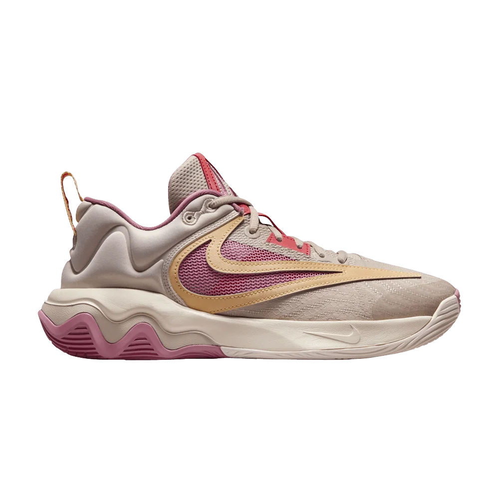 Кроссовки Nike Giannis Immortality 3 EP 'Fossil Stone Desert Berry'