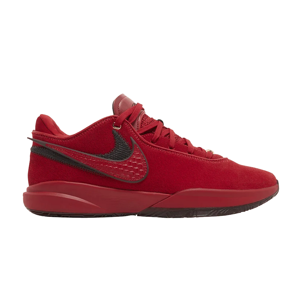 Кроссовки Liverpool F.C. x Nike LeBron 20