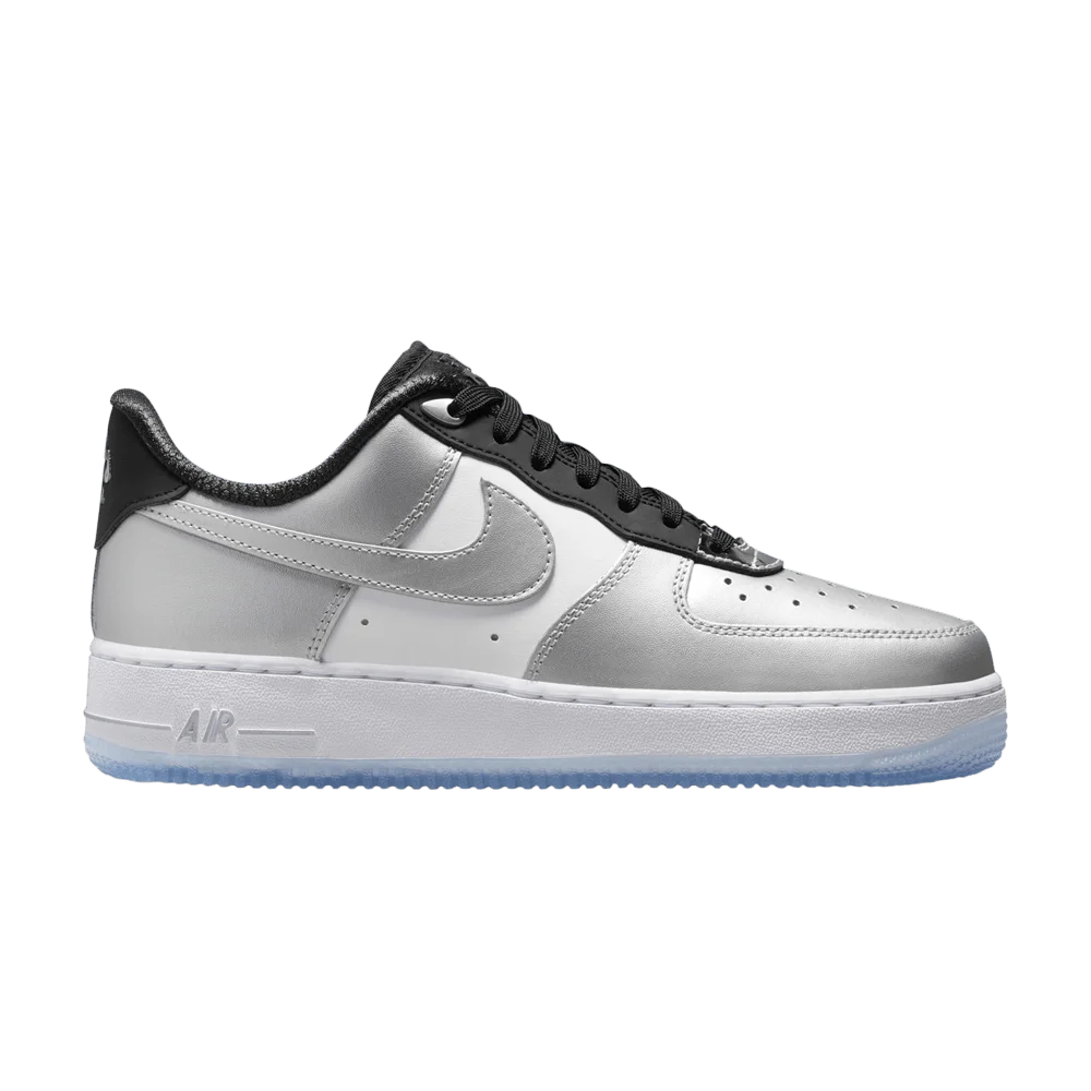 Кроссовки Nike Wmns Air Force 1 07 SE 'Chrome Pack - Metallic Silver'
