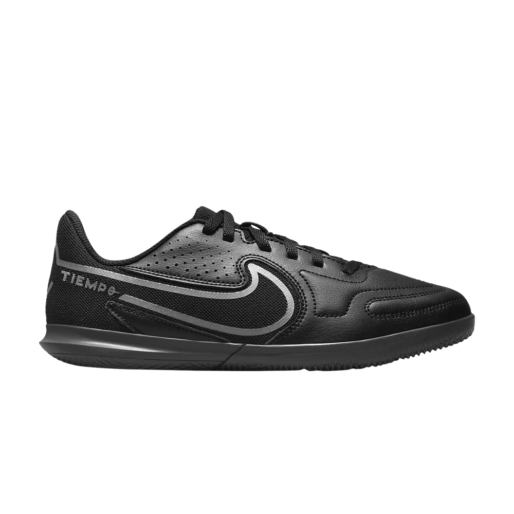Кроссовки Nike Tiempo Legend 9 Club IC GS 'Black Iron Grey'