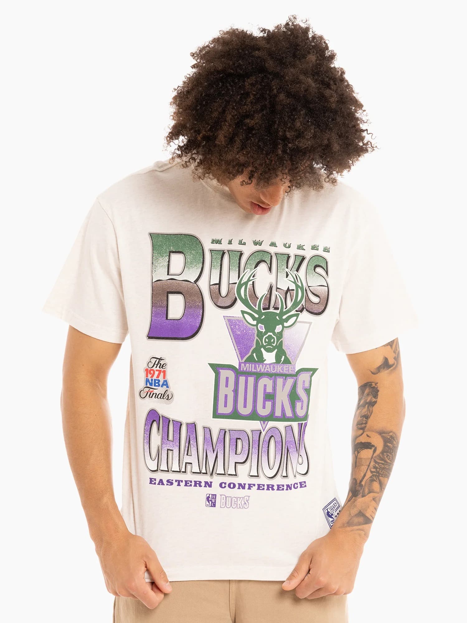 Футболка Mitchell & Ness Milwaukee Bucks Metallic Vintage T-Shirt