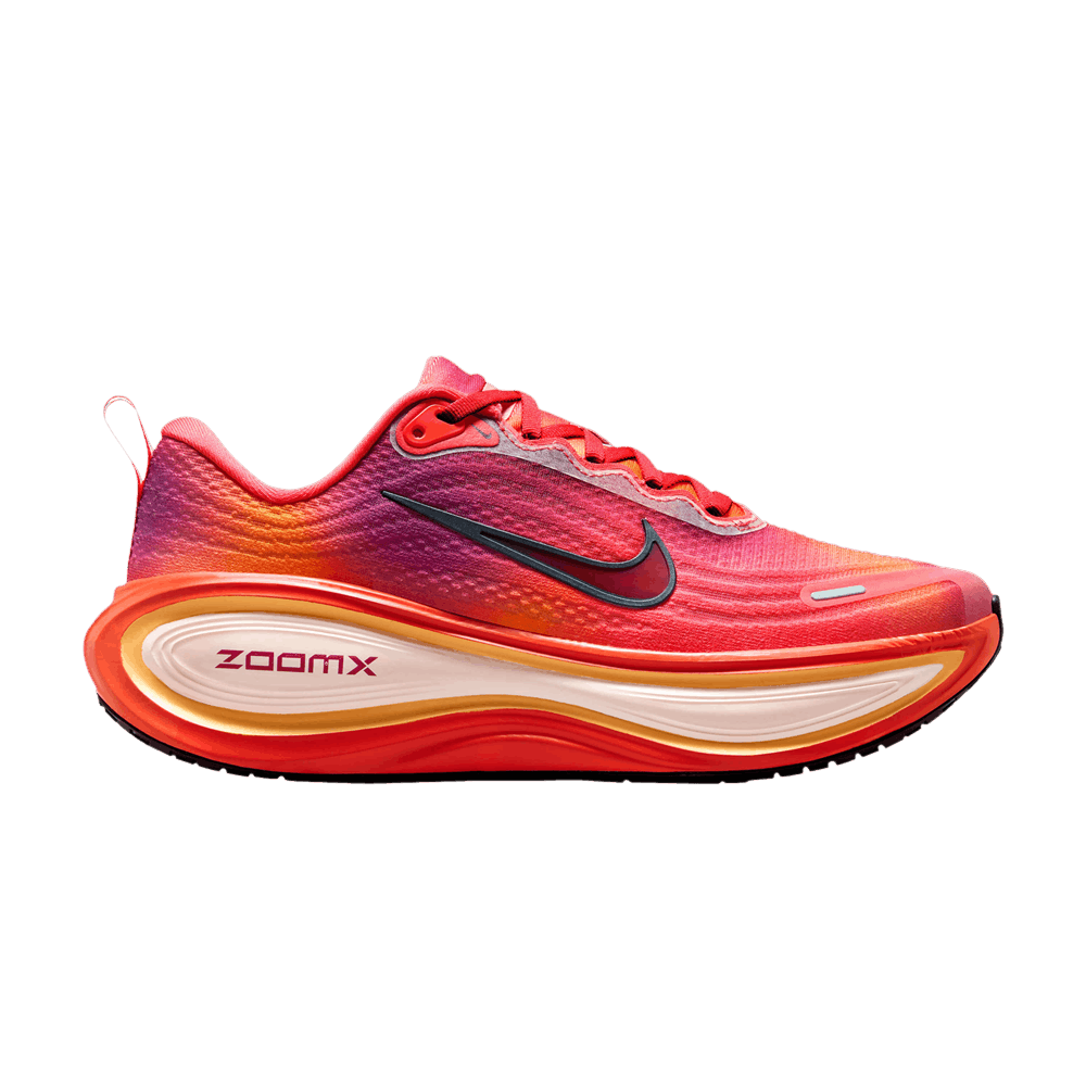 Кроссовки Nike Wmns Vomero Plus SE 'Ember Glow'