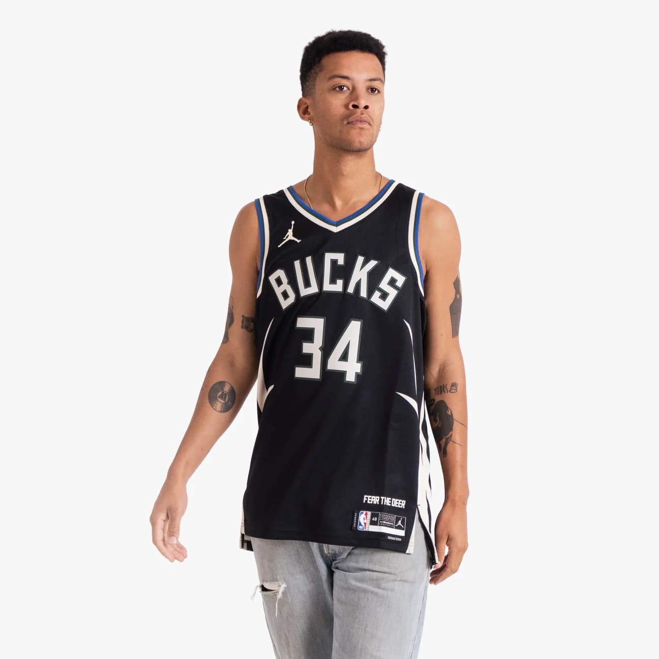 Баскетбольная джерси 2023-24 Milwaukee Bucks Giannis Antetokounmpo #34 Swingman Statement Edition Black Jersey