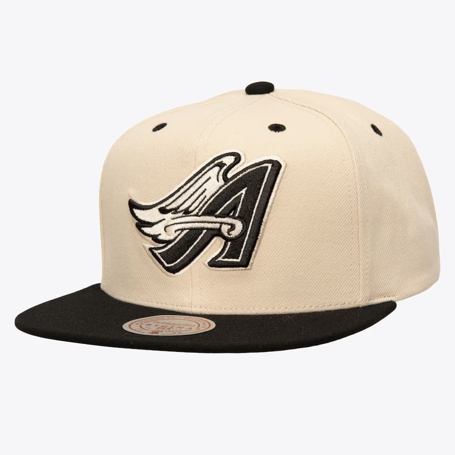 Бейсболка Mitchell & Ness Off White California Angels Cooperstown Collection Snapback Hat