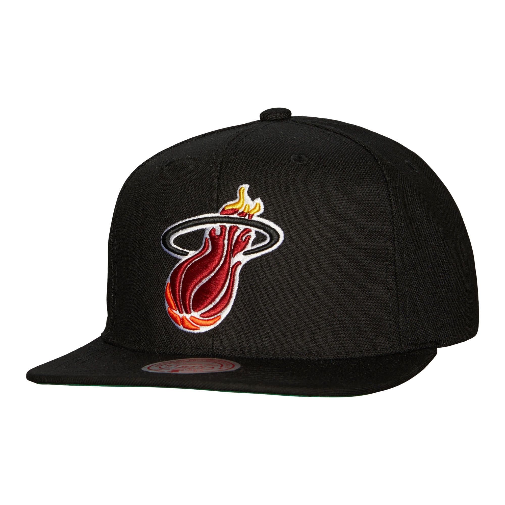 Бейсболка Mitchell & Ness Conference Patch Snapback HWC Miami Heat Hat