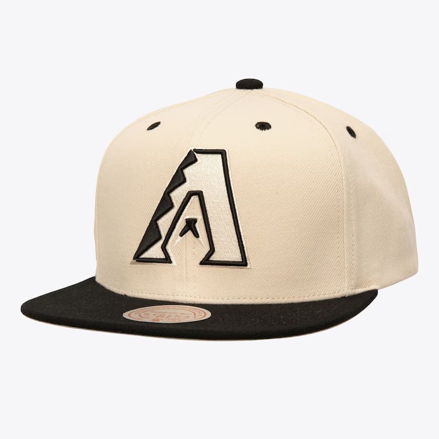 Бейсболка Mitchell & Ness Off White Arizona Diamondbacks Cooperstown Collection Snapback Hat
