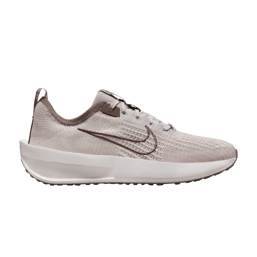 Кроссовки Nike Wmns Interact Run 'Platinum Violet'