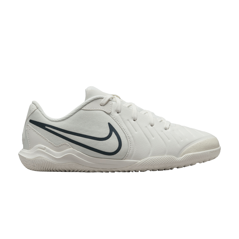 Кроссовки Nike Tiempo Legend 10 Academy IC GS 'Pearl'