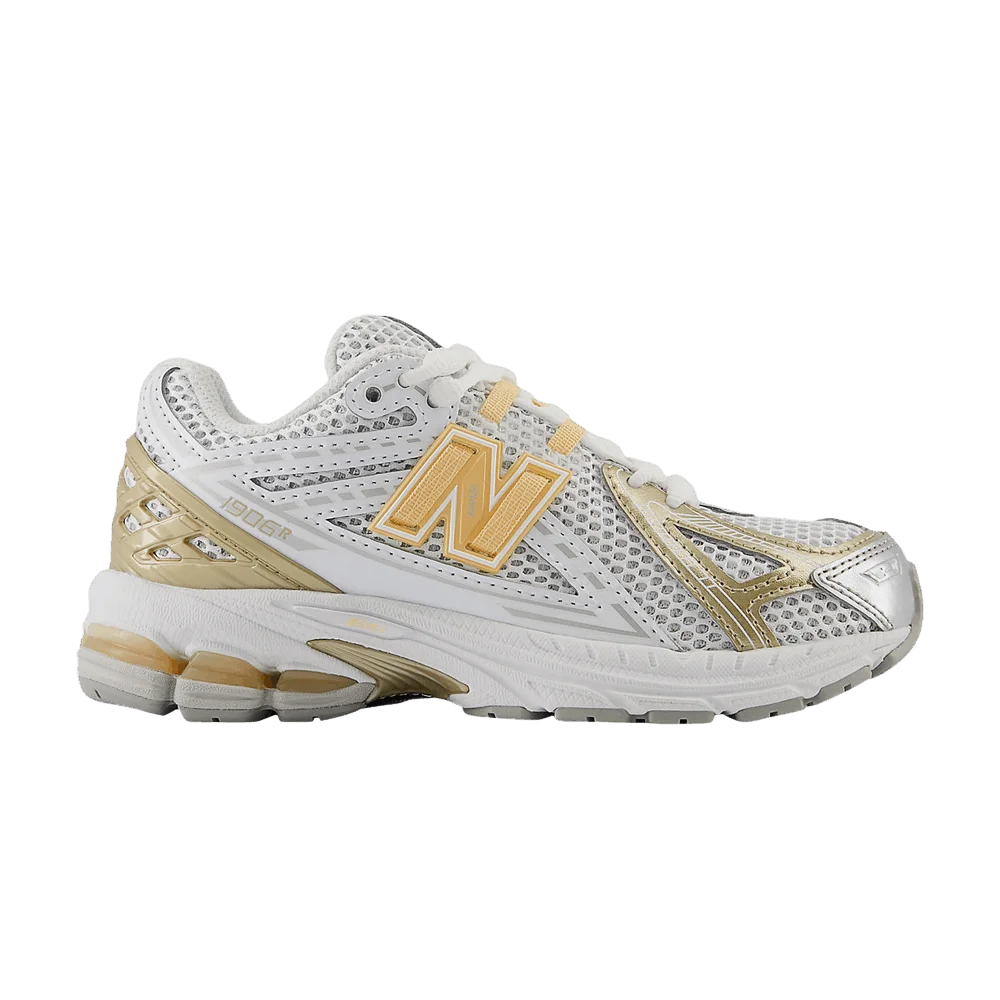 Кроссовки New Balance 1906R Little Kid 'Silver Metallic Peach Bloom'
